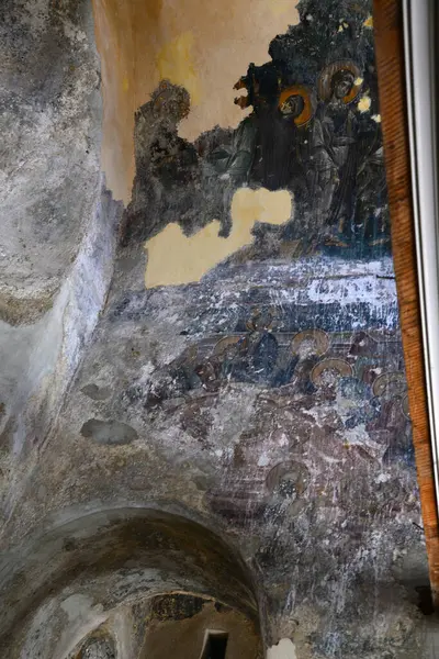 Arnavutluk 'un Berat kentindeki Kutsal Üçleme Kilisesi, Orta Çağ' da inşa edildi..