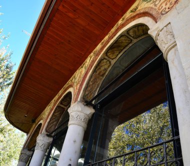 Arnavutluk 'un Tiran kentindeki tarihi Ethem Bey Camii manzaralı