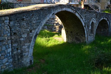 Arnavutluk 'un başkenti Tiran' da yer alan Tabakhane Köprüsü, Osmanlı döneminde 18. yüzyılda inşa edildi..