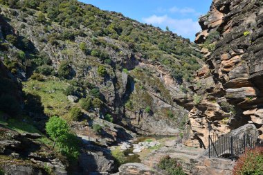 Türkiye 'nin Usak ilinde yer alan Tasyaran Vadisi, doğal oluşumuyla önemli bir turizm merkezidir..
