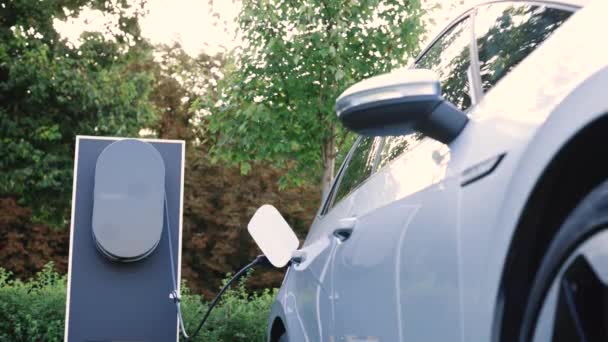 電気自動車充電ポイント Phev Hevのための現代電力充電ステーションのショット ステーション ステーション — ストック動画