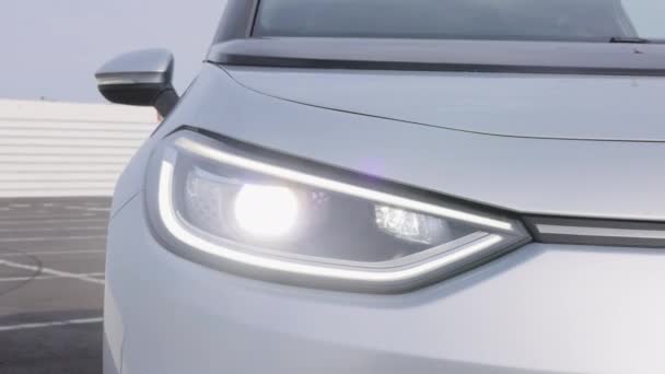 Modern Car Headlamp Flashing Light Blinking Continuously Indicator Switched Led — Stock Video