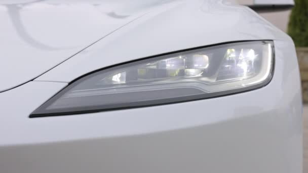 Modern Car Headlamp Flashing Light Blinking Continuously Indicator Switched Led — Stock Video