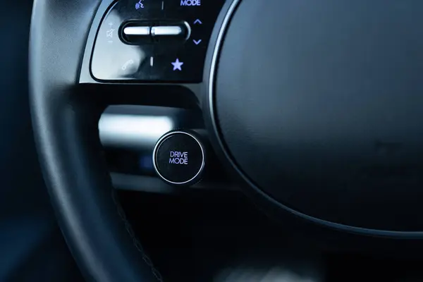 Drive Mode Knop Luxe Elektrische Auto Dashboard Ontspannen Zuinig Rijden — Stockfoto