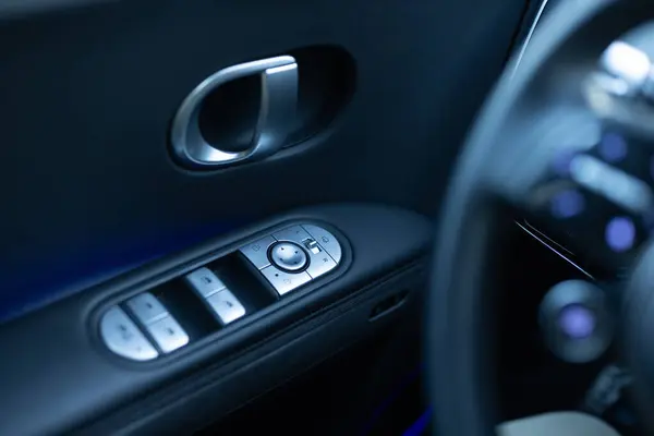 Raambedieningsknoppen Moderne Luxe Elektrische Auto Auto Lederen Interieur Details Van — Stockfoto