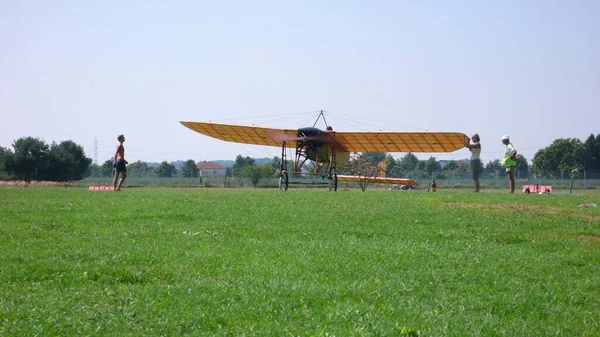Bleriot Old Aeroplane First Crossed Calais Dover High Quality Photo — Stock Photo, Image