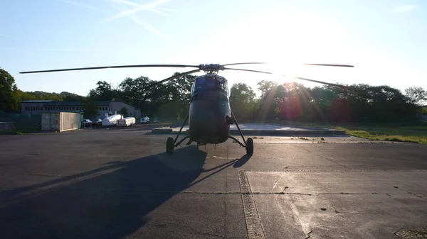 Вертолет Оснащен Сильным Поршневым Двигателем Высокое Качество Фото — стоковое фото