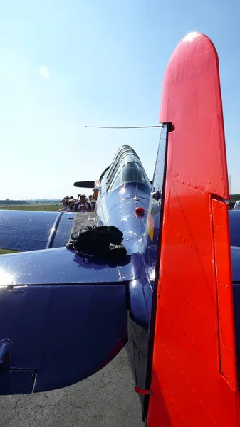 Red Bull North American Warbird Aerobatic Walter Eichhorn Foto Alta —  Fotos de Stock