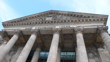 Reichstag Berlin turizmi Almanya 'nın bundestag Deutschland bölgesinde. Yüksek kalite fotoğraf