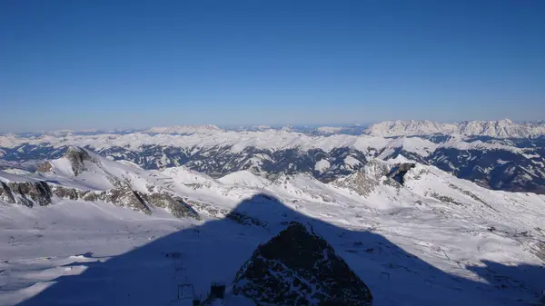 Kaprun Austria Sciare Alpi Invernali European Blue Sky Sunny Foto — Foto Stock