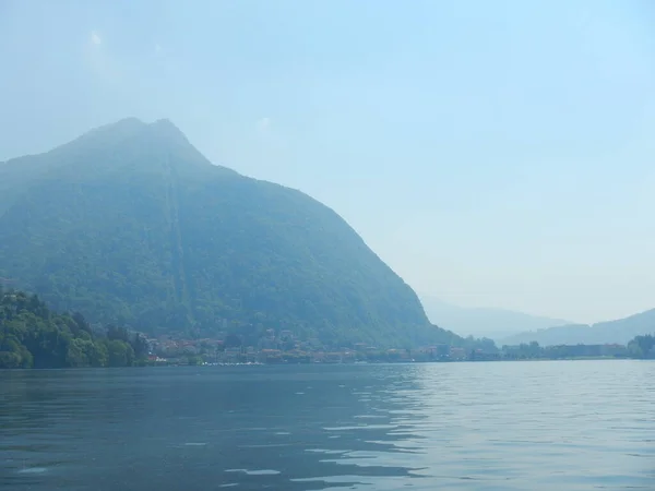 Озеро Лаго Маджоре Блакитна Італія Височить Над Європією Фотографія Високої — стокове фото