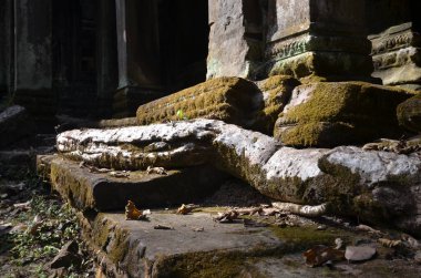 Angkor Wat Kamboçya Sütunu tarihi Khmer tapınağını mahvediyor. Yüksek kalite fotoğraf