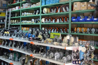 Atölye metal çubukları küçük Bangkok Tayland. Yüksek kalite fotoğraf