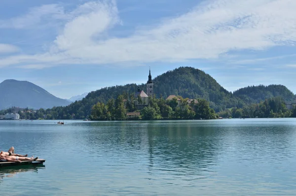Hermoso Lago Eslovenia Vacaciones Verano Agua Foto Alta Calidad — Foto de Stock