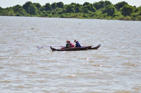 漁師メコン川プノンペンカンボジア船 高品質の写真 — ストック写真
