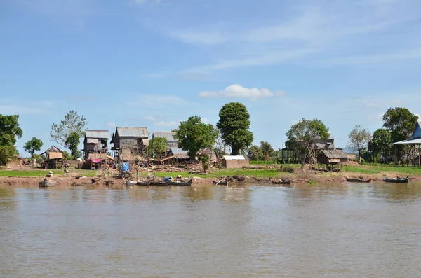 湄公河沿岸菲律宾柬埔寨太阳日 高质量的照片 — 图库照片