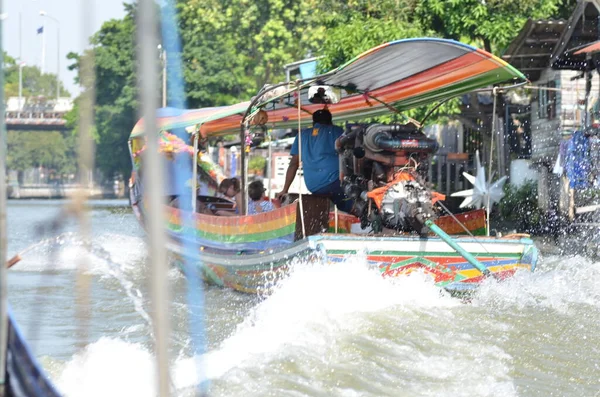 Bangkok Longtail Båt Kanal Färgrikt Vatten Flod Asiatisk Kultur Högkvalitativt — Stockfoto
