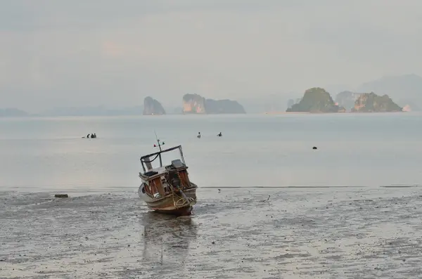 Száraz Esett Longtail Hajó Koh Yao Noi Sziget Thaiföld Beach — Stock Fotó