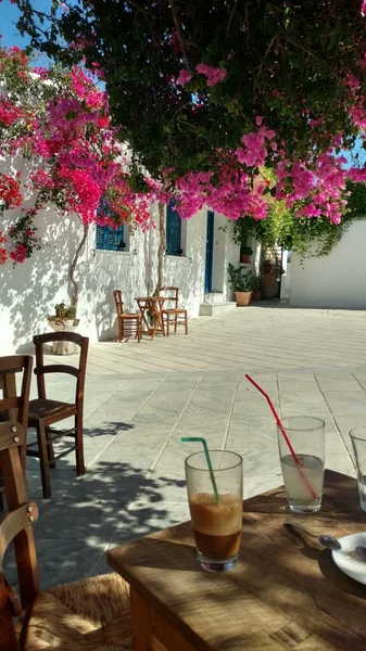 Mesa Café Paros Grécia Ilha Mediterrânea Aegean Foto Alta Qualidade — Fotografia de Stock