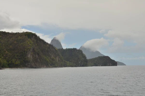 Die Pitons Lucia Caribbean Island Mountain Blue Sky Clouds Hochwertiges — Stockfoto