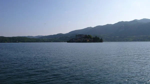 Lago Maggiore Lago Italia Paisaje Montañas Hermosas Foto Alta Calidad —  Fotos de Stock