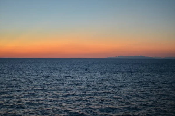 Сонце Зникло Морському Барвистому Океані Фотографія Високої Якості — стокове фото