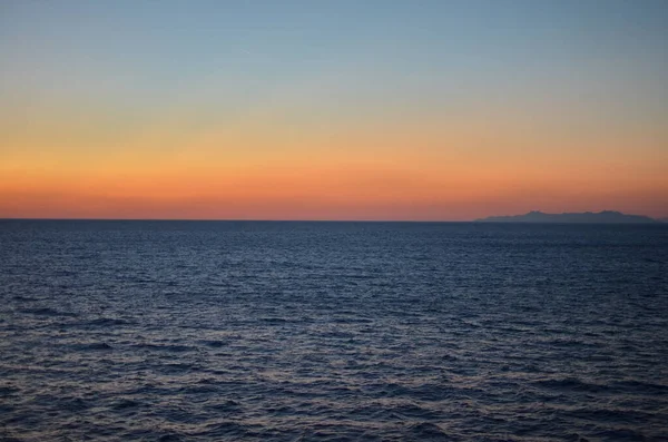 Сонце Зникло Морському Барвистому Океані Фотографія Високої Якості — стокове фото