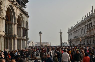 Piazza San Marco Meydanı Venedik Şehri, İtalya kalabalıktı. Yüksek kalite fotoğraf