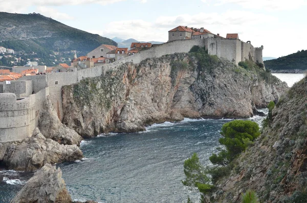 Dubrovnik Croacia Ariático Antiguo Acantilado Fortaleza Unesco Foto Alta Calidad —  Fotos de Stock
