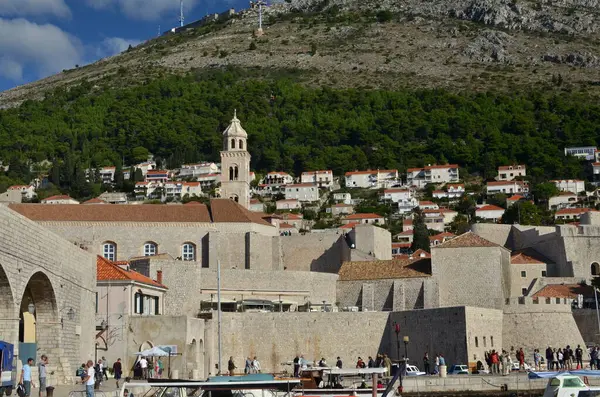 Dubrovnik Croacia Ariático Antiguo Acantilado Fortaleza Unesco Foto Alta Calidad —  Fotos de Stock