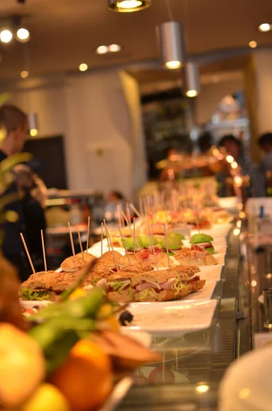 Bar Tapas Barcelone Buffet Plats Savoureux Photo Haute Qualité — Photo