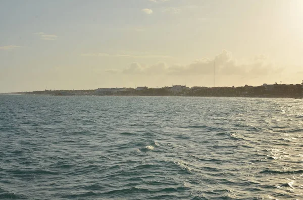 Uitzicht Oceaan Met Horizon Mist Pastell Schoonheid Achtergrond Hoge Kwaliteit — Stockfoto