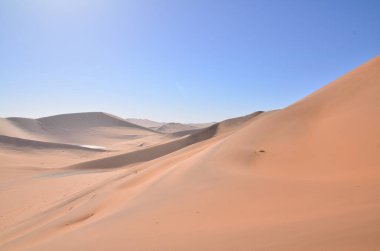 Kum tepesi 45 Büyük Baba kum tepesi namibya Afrika Mavi Gökyüzü. Yüksek kalite fotoğraf