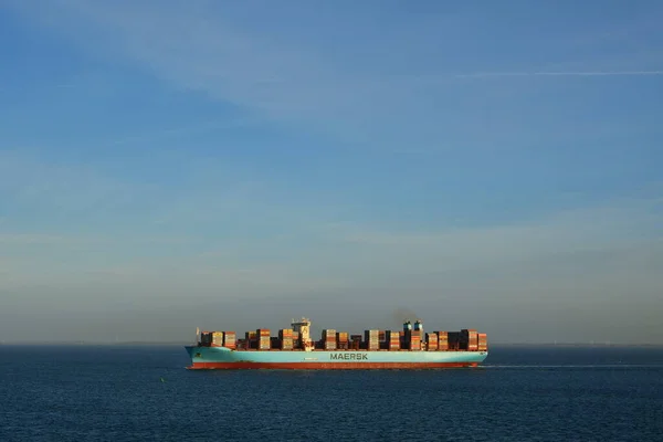 Kontenerowiec Towarowy Morskim Statku Towarowym Eksportowym Wysokiej Jakości Zdjęcie — Zdjęcie stockowe