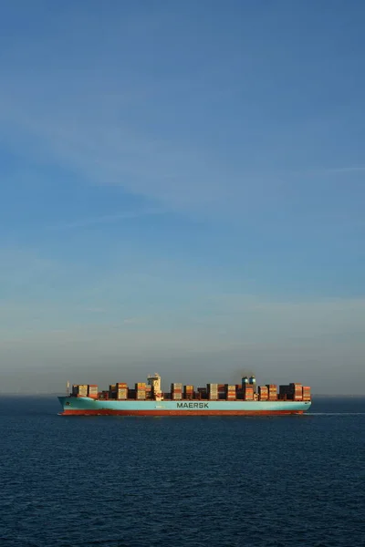 Lastcontainerfartyg Till Havs Som Exporterar Fraktfartyg Högkvalitativt Foto — Stockfoto