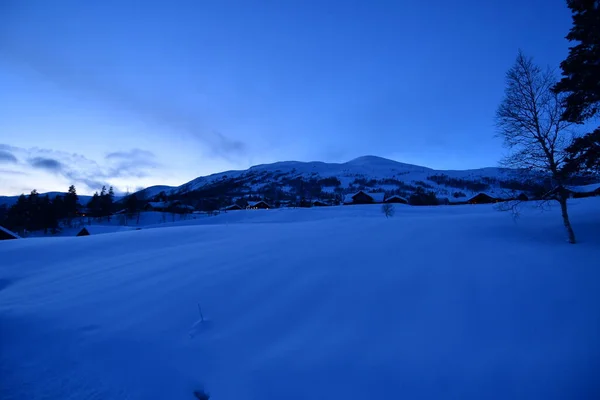 诺威的雪景 夜间有满月 高质量的照片 — 图库照片