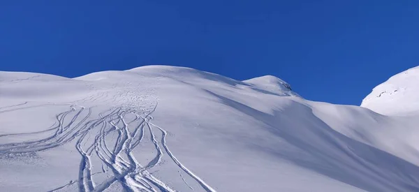 Esquiar Pistas Esqui Topo Excursão Subida Tour Gratuito Foto Alta — Fotografia de Stock