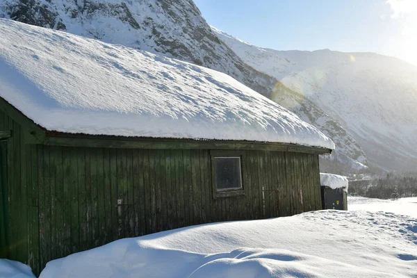 Nieve Techo Una Tienda Norway Día Soleado Foto Alta Calidad —  Fotos de Stock