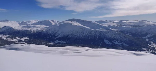 Ski Touring Top Tour Céu Azul Noruega Foto Alta Qualidade — Fotografia de Stock