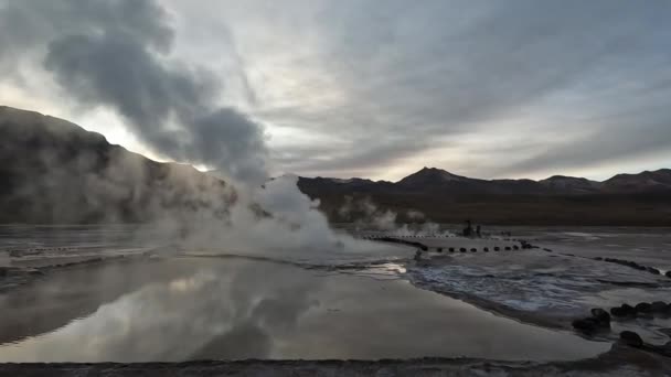 Tatio Geyser Atacama Deserto Chile América Sul Geo Vapor Térmico Filmagem De Stock