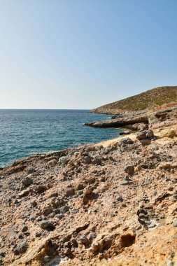 Kalymnos Adası Yunanistan 'ın engebeli ve kayalık kıyı şeridi. Yüksek kalite fotoğraf