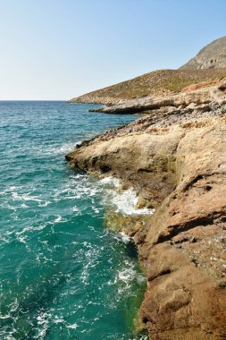 Kalymnos Adası Yunanistan 'ın engebeli ve kayalık kıyı şeridi. Yüksek kalite fotoğraf