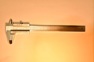 kalibre ağ ekipmanı ölçeği mikrometre hassasiyetinde. Yüksek kalite fotoğraf