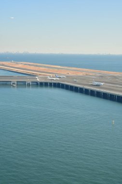 Japonya Tokyo Haneda Havaalanı 'ndaki pist. Yüksek kalite fotoğraf