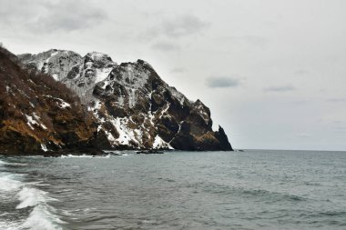 Hokkaido kıyıları kışın Japonya 'da dalgalı deniz bulutları. Yüksek kalite fotoğraf
