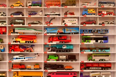 Oyuncak arabalar kibrit kutusu minyatür japan. Yüksek kalite fotoğraf