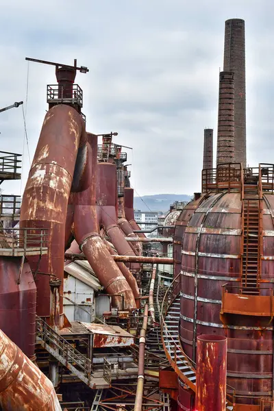 Dünya Mirası Voelklinger Huette Demir Fabrikası tarihi çelik fabrikası. Yüksek kalite fotoğraf