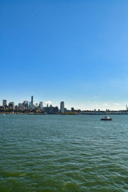 Bay Ferry Skyline feribot manzaralı New York şehri. Yüksek kalite fotoğraf