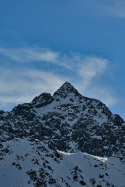 Dağ Panorama kuehtai austria Kış Kayağı mavi gökyüzü. Yüksek kalite fotoğraf