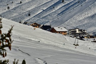 Dağ Panorama kuehtai austria Kış Kayağı mavi gökyüzü. Yüksek kalite fotoğraf